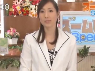 取材中に上司の指示で顔面への射精レイプされちゃう女子アナさん