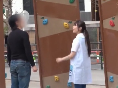 リアル保母さんを公園で確保！園児たちには絶対見せられない膣内射精パコ