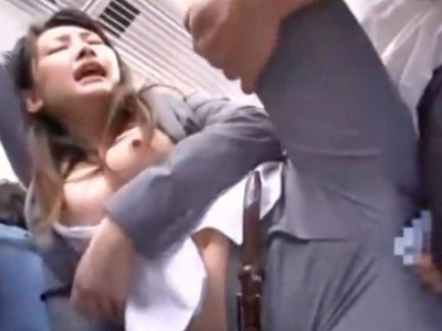 通勤中OLのケツを破って顔射レイプ敢行したクズ痴漢男