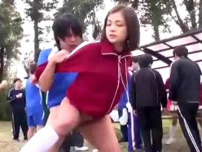 性処理担当のサッカー部女子マネ！練習中だろうがお構いなしに選手のコンディションのため奴〇化ｗ