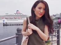 「えっ撮るんですか？ｗ」欲求不満な素人妻が昼間からホテルで他人棒に喘ぎまくりｗ