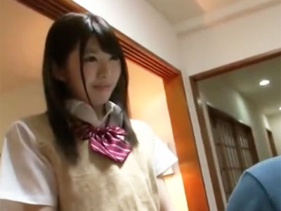 アイドルの美貌を持つ美少女JKが若マンコをガチピスされてマジイキ