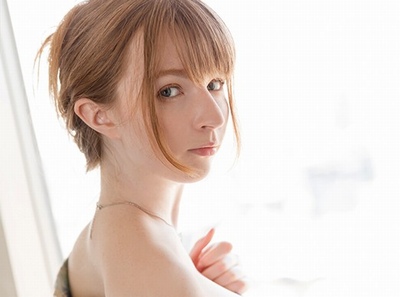 「ホントニ？」日本人好みのブロンド素人！喘ぎ声は日本語と英語が混じって日米絶頂