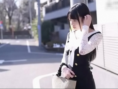 黒髪スレンダーでアイドル顔！パーフェクト美少女が華奢な体全体で感じながらアヘ顔イキ