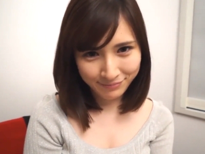 妖艶でSEX大好きな三十路素人妻！カメラ目線でアヘ顔晒しながら何度も絶頂ハメ撮り