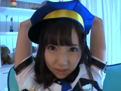 コスプレ美少女が3Pで電マ責めされて生ハメ中出し