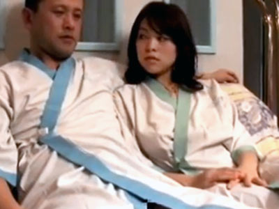 同窓会で再会した絶倫男と何度も何度もハメ狂う性欲旺盛巨乳人妻
