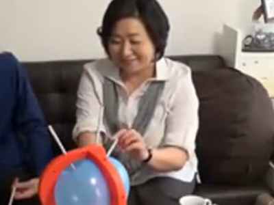 B専用熟女を自宅に連れこんで生ハメ中出しするヤリチンの鑑